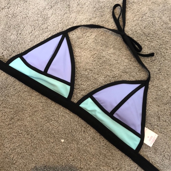 Bathing suit - Picture 2 of 6